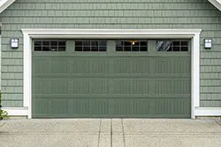 Expert Garage Doors  Parma, OH 440-296-5764 - residential-side